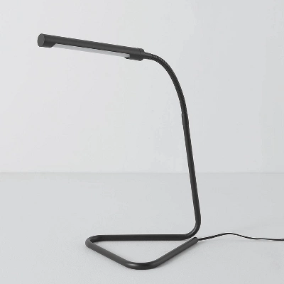 LED 12" Arden Desk Lamp With USB Cable Matte Black (Includes LED Light Bulb) - Globe Electric - Image 6
